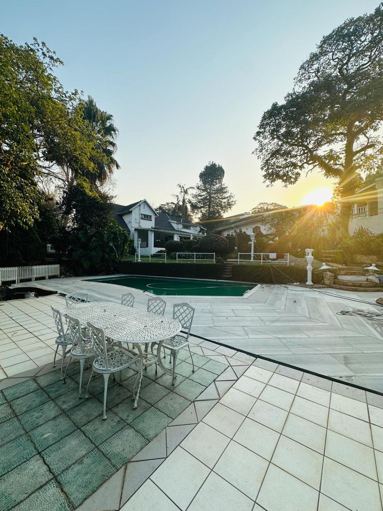 Caribe Accommodation And Conferences Питърмарицбург Екстериор снимка